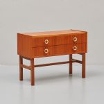 1038 1051 CHEST OF DRAWERS